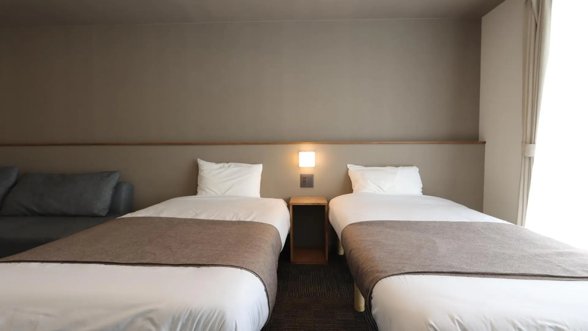Apartment Uchi Living Stay Otaru Suitengu